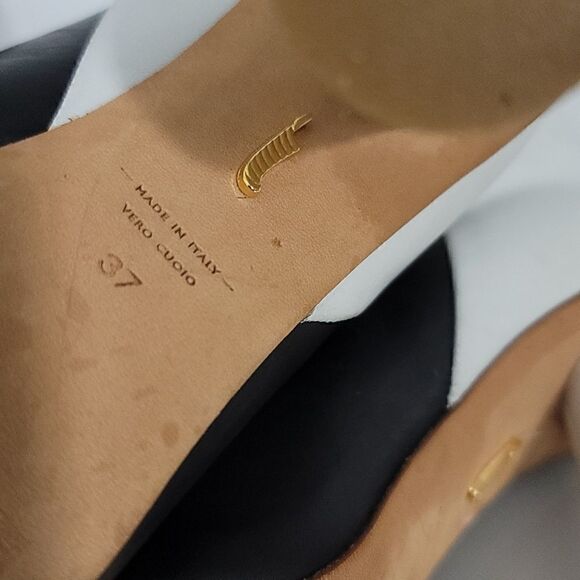 Maiyet Color Block Circular Heel Bootie - Picture 10 of 13